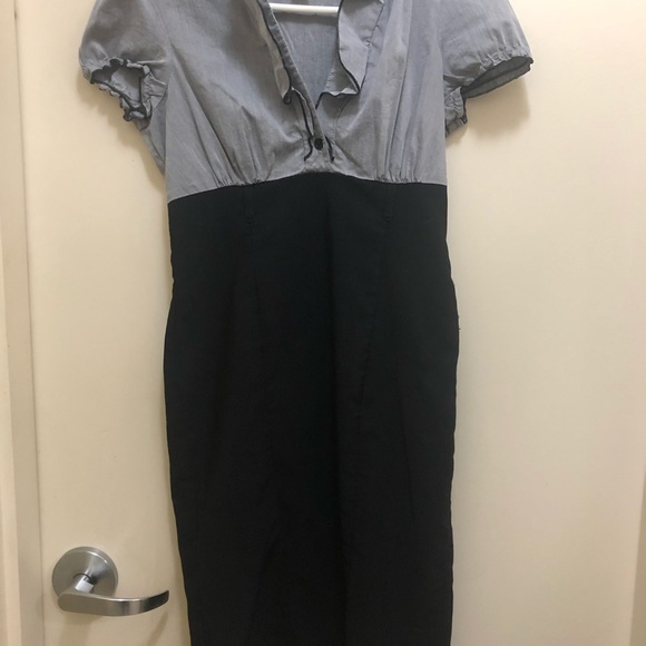 Clothes - Picture 11 of 16